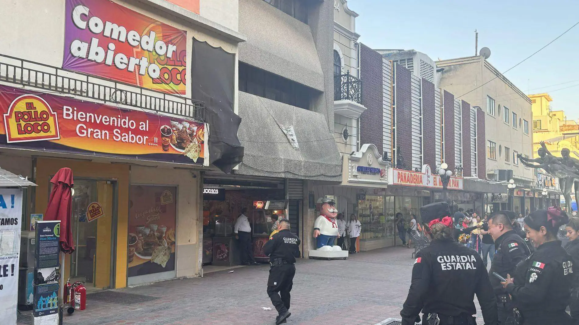 Incendio en pollo loco de Tampico 